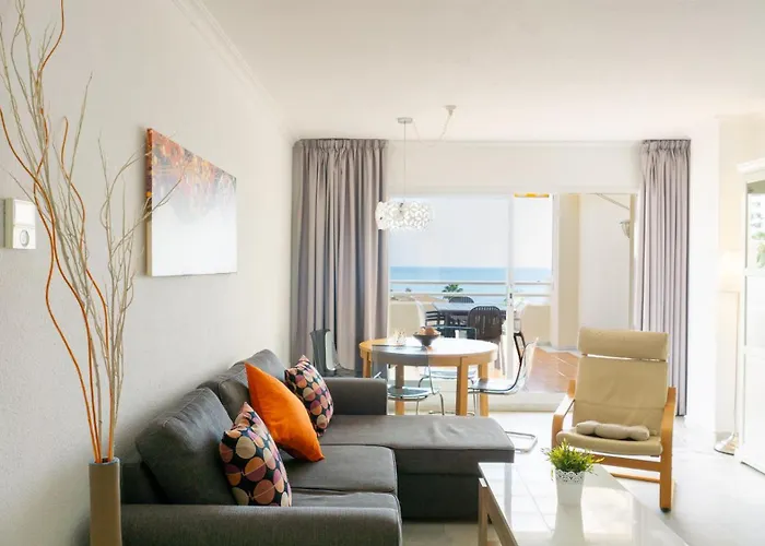 Penthouse Paradise Sea Views Апартаменты *