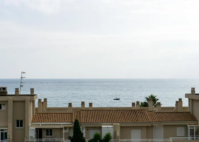 Апартаменты Penthouse Paradise Sea Views