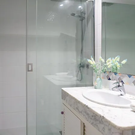 Penthouse Paradise Sea Views *